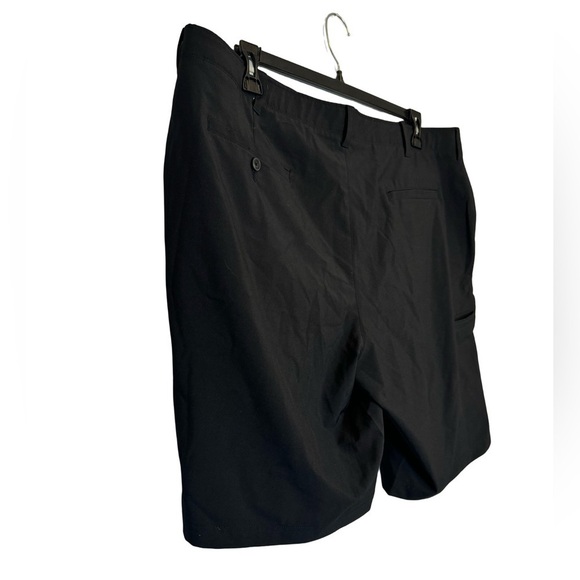 PGA Tour Men's Black Performance Golf Shorts Size 42 - Picture 10 of 13